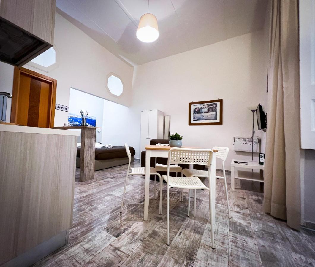 شقة Casa Martino Formale نابولي المظهر الخارجي الصورة